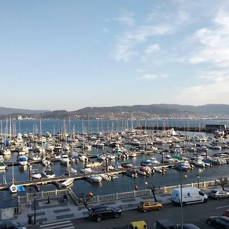 Vistas De Lujo E Inmejorable Ubicacion En Appartamento Combarro